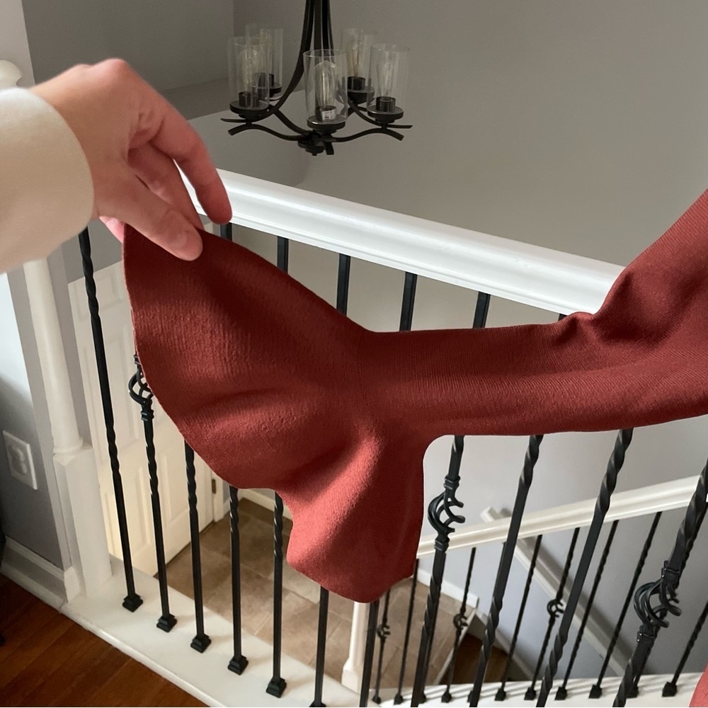 Olivaceous Bell‎ Sleeve Crewneck Sweater Rust Medium - Picture 2 of 6